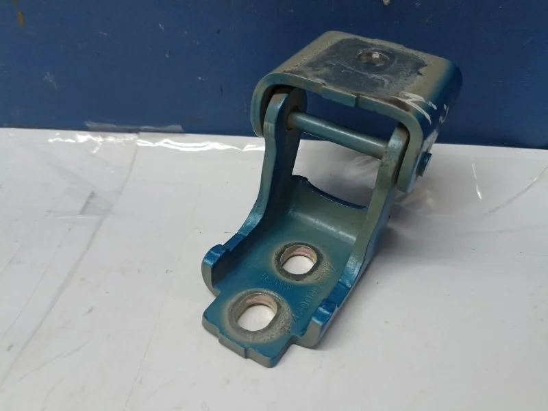Петля двери Renault Kaptur 2017 804200003R RBA 2.0 F4R410, передняя правая