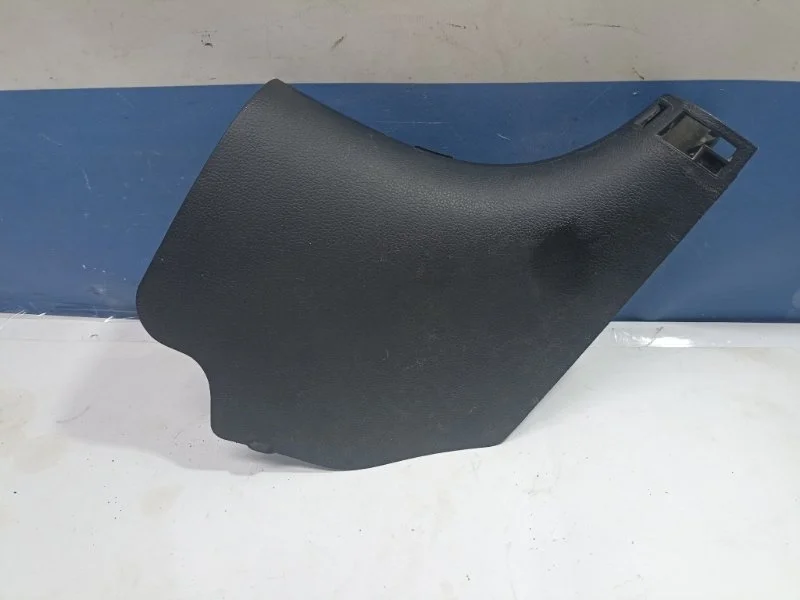 Накладка порога внутренняя Kia Rio 2016 858244Y000WK UB 1.6 G4FC, передняя правая