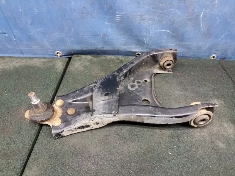 Рычаг подвески Renault Duster 1 2019 545001225R HSA 2.0 F4R410, передний правый