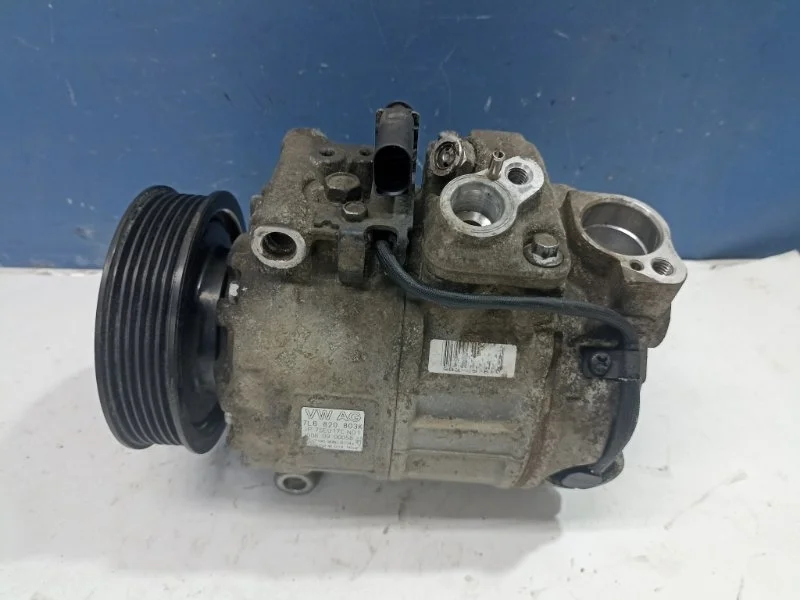 Компрессор кондиционера Audi Q7 2006 7L6820803T 4LB 3.0TDI BUG