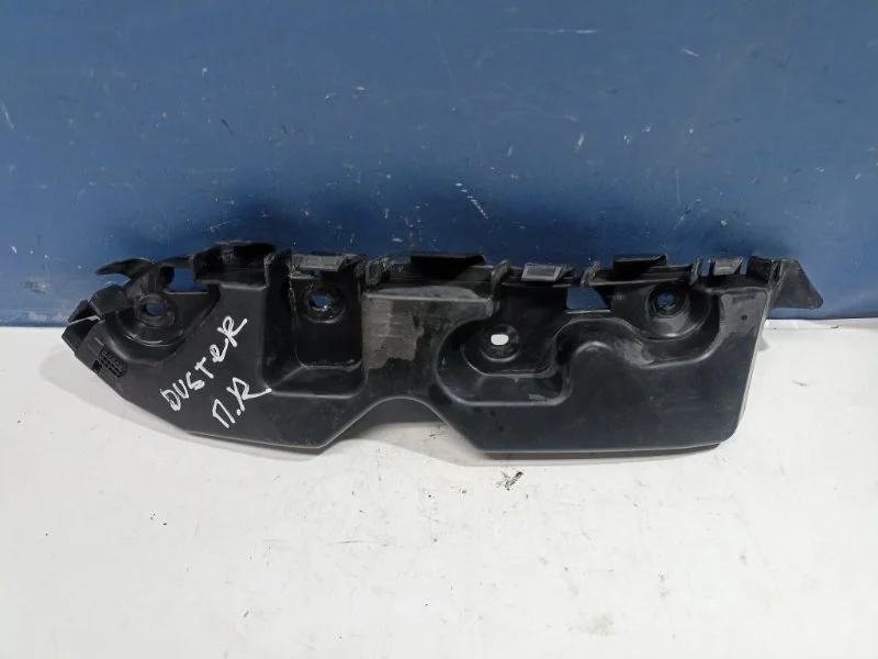 Кронштейн бампера Renault Duster 1 2019 622229960R HSA 2.0 F4R410, передний правый