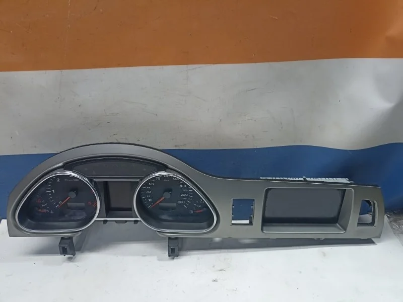 Щиток приборов Audi Q7 2006 4F0919603B 4LB 3.0TDI BUG