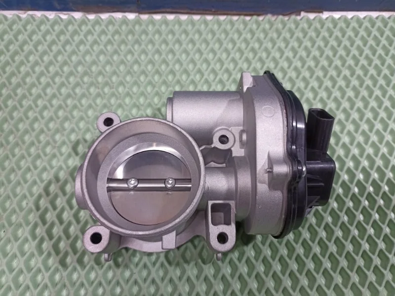 Заслонка дроссельная Ford Focus 2 1537636 1.8 QQDB