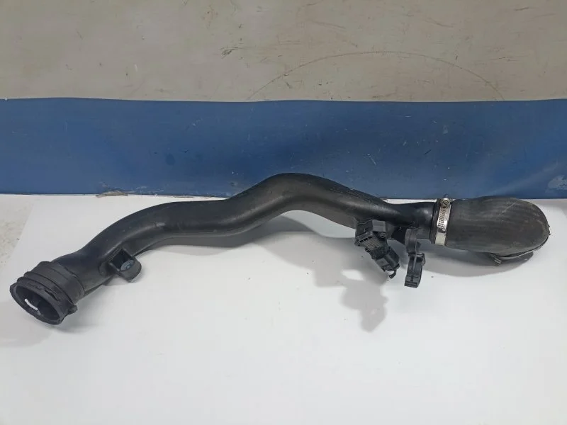 Патрубок интеркулера Volkswagen Tiguan 2015 1K0145770AK 5N1 1.4 CTH