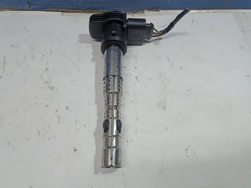 Катушка зажигания Volkswagen Passat 2010 06F905115F B6 2.0 BVY