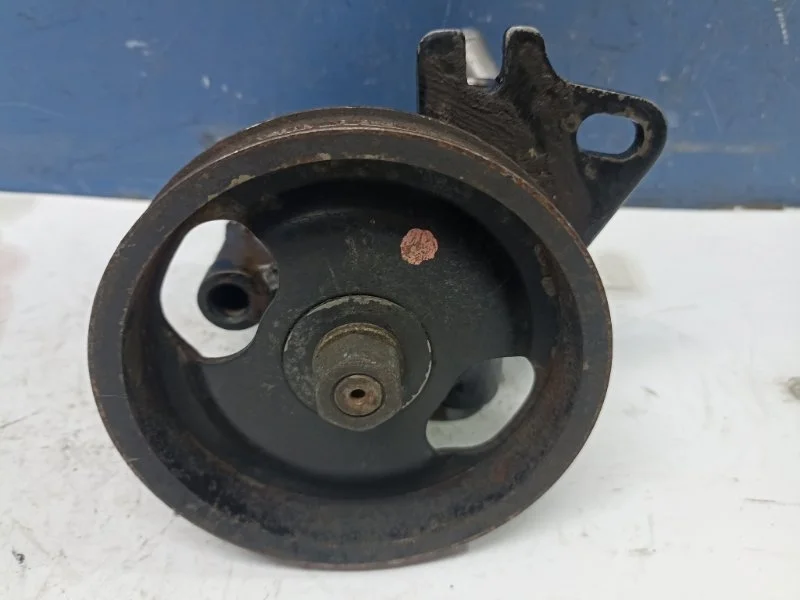 Насос ГУР Nissan Pulsar 1996 4911052Y00 GA15DE
