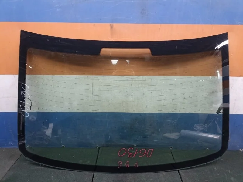 Стекло заднее Volkswagen Passat B6 2008 3C5845051AA 3C2, заднее