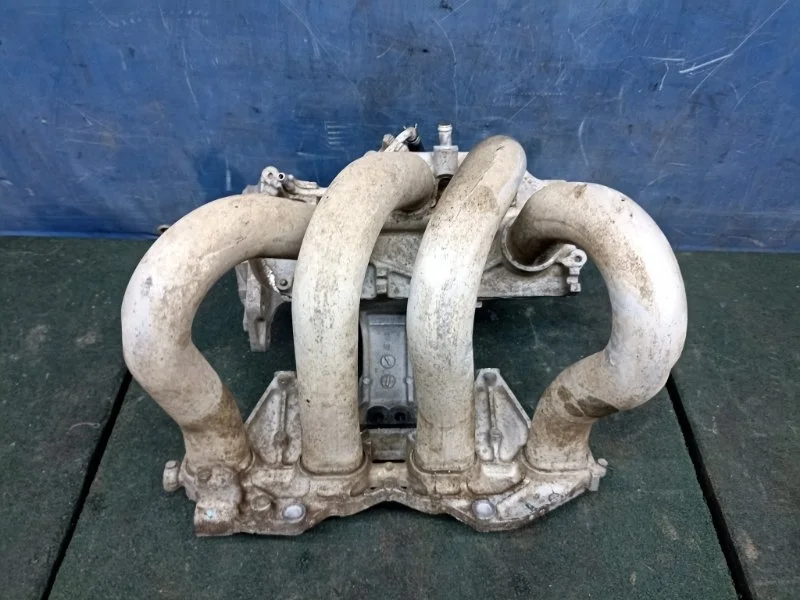 Коллектор впускной Nissan Primera 2005 14010AU300 P12 1.6 QG16DE