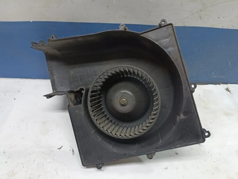 Моторчик печки Nissan Primera 2005 27236BN010 P12 1.6 QG16DE
