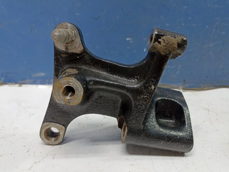 Кронштейн двигателя Nissan Primera 2005 11231BM500 P12 1.6 QG16DE, правый