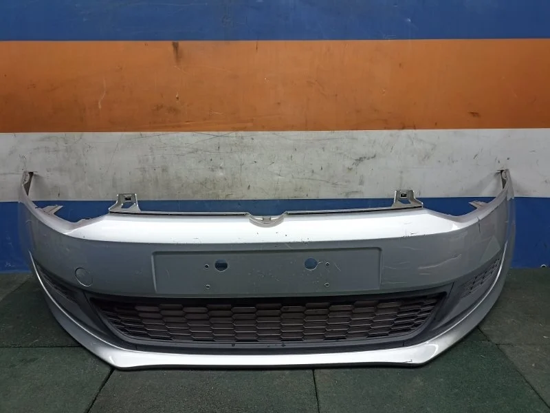 Бампер Volkswagen Polo 2012 6R0807221R ХЭТЧБЕК