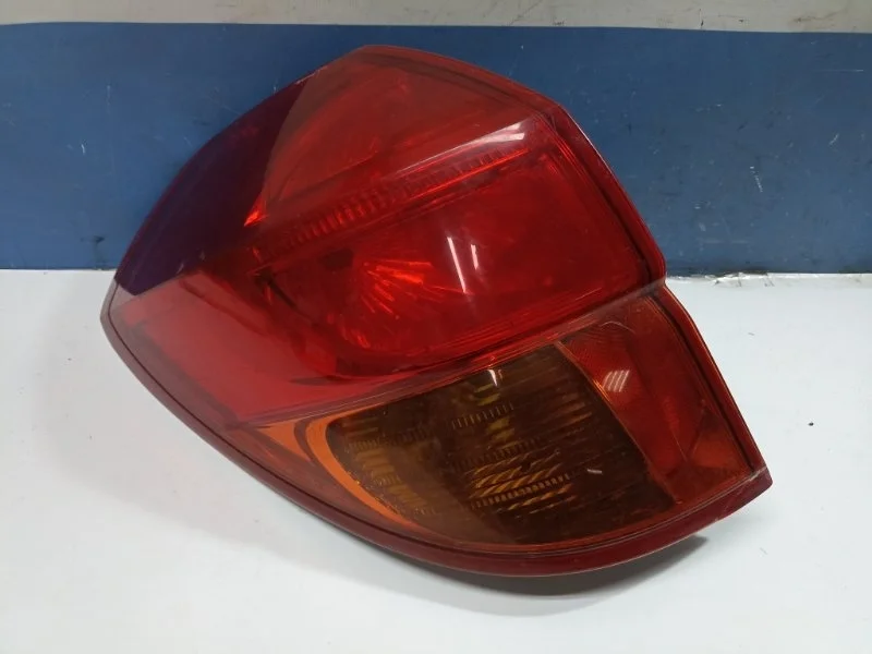Фонарь Subaru Legacy 2006 84201AG010 BP9, задний левый