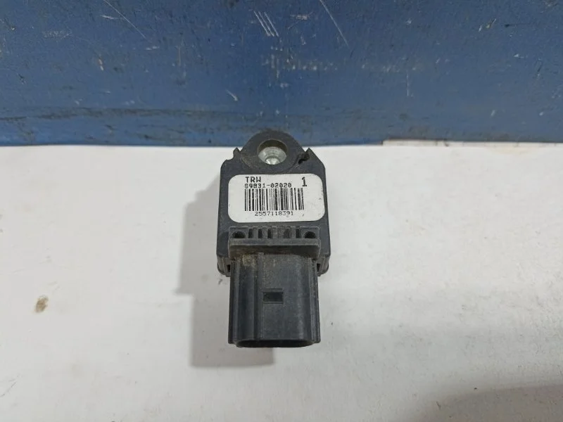 Датчик Airbag Toyota Avensis 2008 8983102020 T250