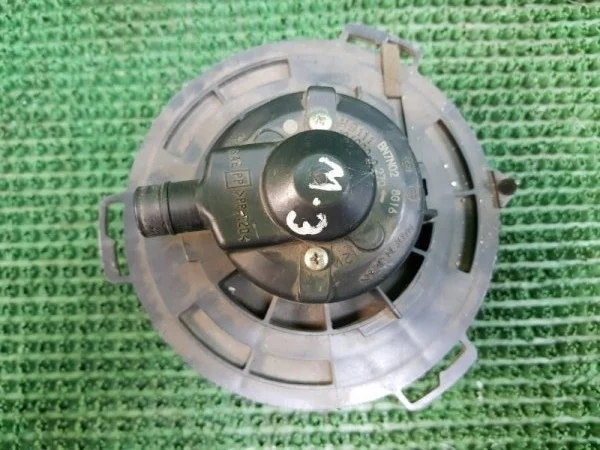 Моторчик печки Mazda 3 2003-2009 BK