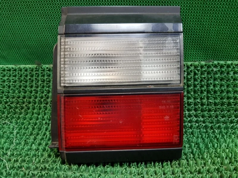 Фонарь Volkswagen Passat 1988-1993 B3