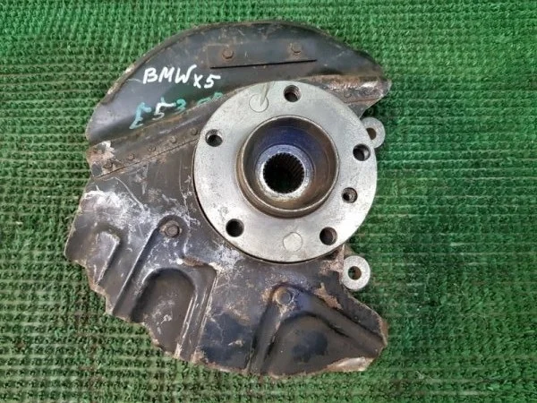 Кулак поворотный BMW X5 1999-2006 E53