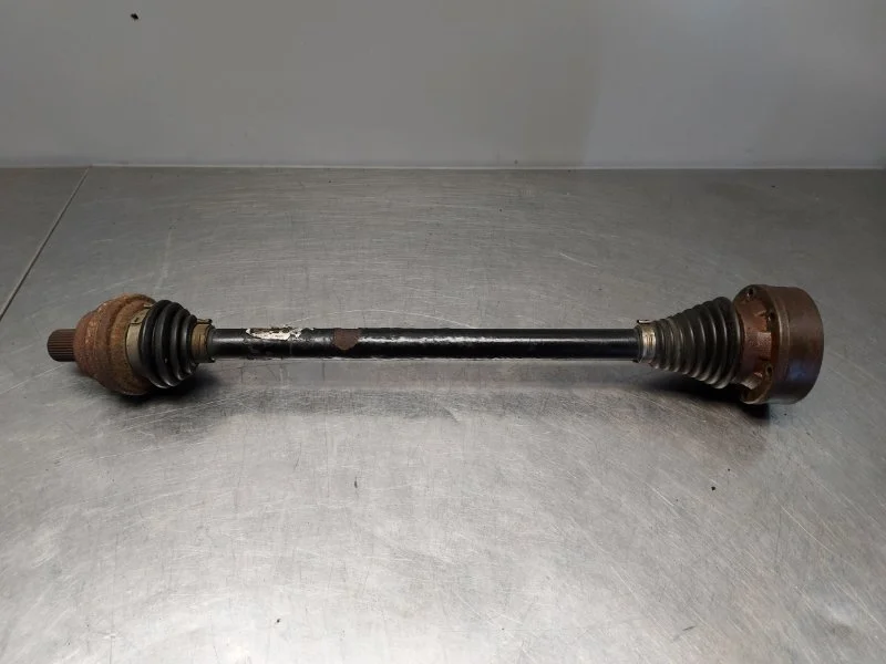 Привод Audi Q3 quattro 2011-2014 8UB, CUV