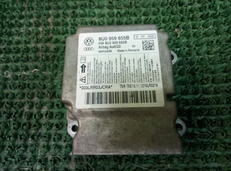 Блок srs Audi Q3 quattro 2011-2014 8UB, CUV