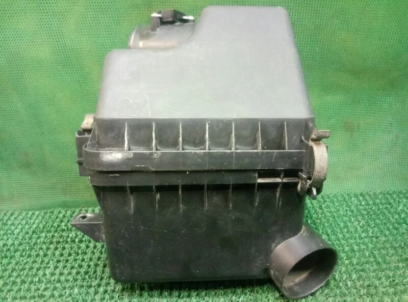 Корпус воздушного фильтра Toyota Rav4 30 2005-2010 ACA3#,ALA3#,GSA33,ZSA3#