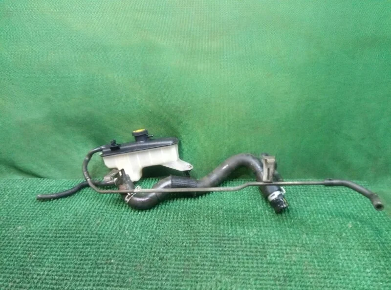 Бачок расширительный Toyota Rav4 30 2005-2010 ACA3#,ALA3#,GSA33,ZSA3#