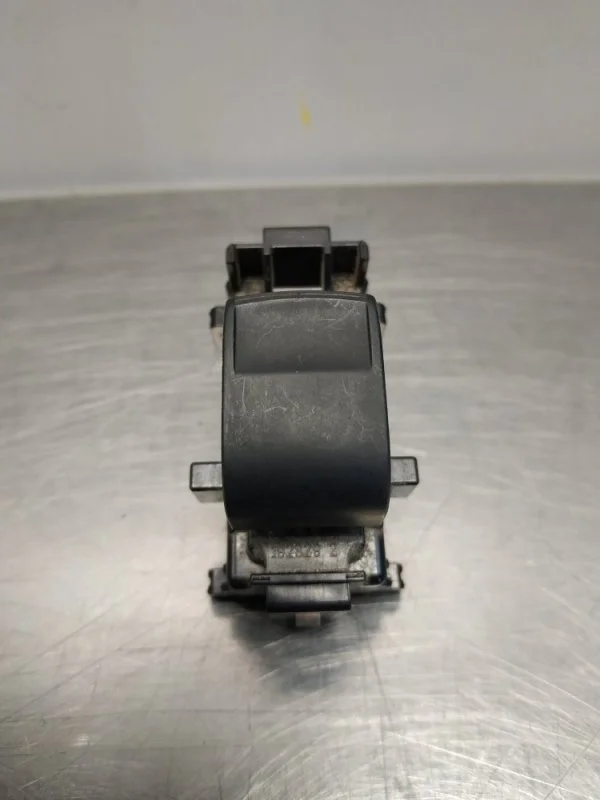 Кнопка стеклоподъемника Toyota Vitz 99-03