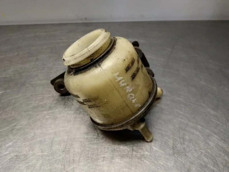 Бачок гур Nissan Murano 2002 - 2008 Z50