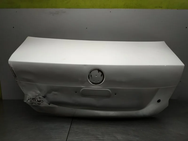 Крышка багажника Volkswagen Polo 2015 602