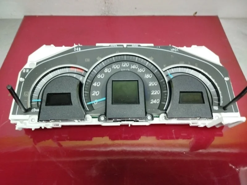 Щиток приборов Toyota Camry 2013 ASV50