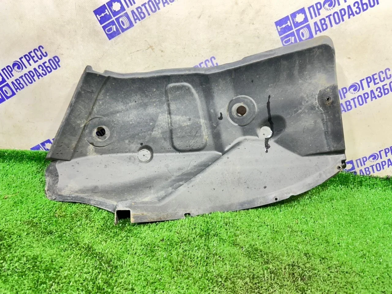 Подкрылок Renault Logan 2 2016 767482706R СЕДАН K7M812, задний правый