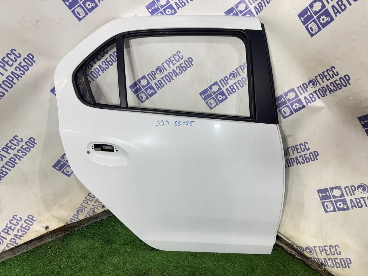 Дверь Renault Logan 2 2016 821002038R СЕДАН K7M812, задняя правая
