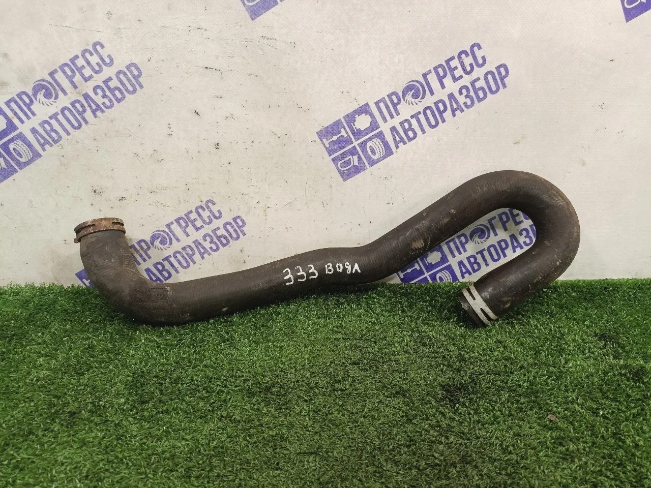 Патрубок системы охлаждения Renault Logan 2 2016 215012952R СЕДАН K7M812