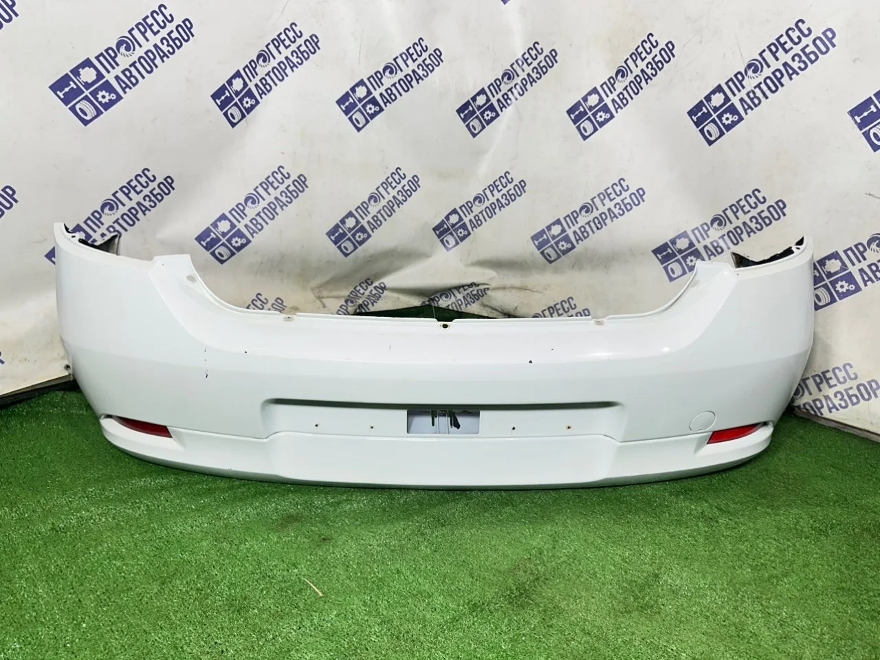 Бампер Renault Logan 2 2016 850220639R СЕДАН K7M812, задний