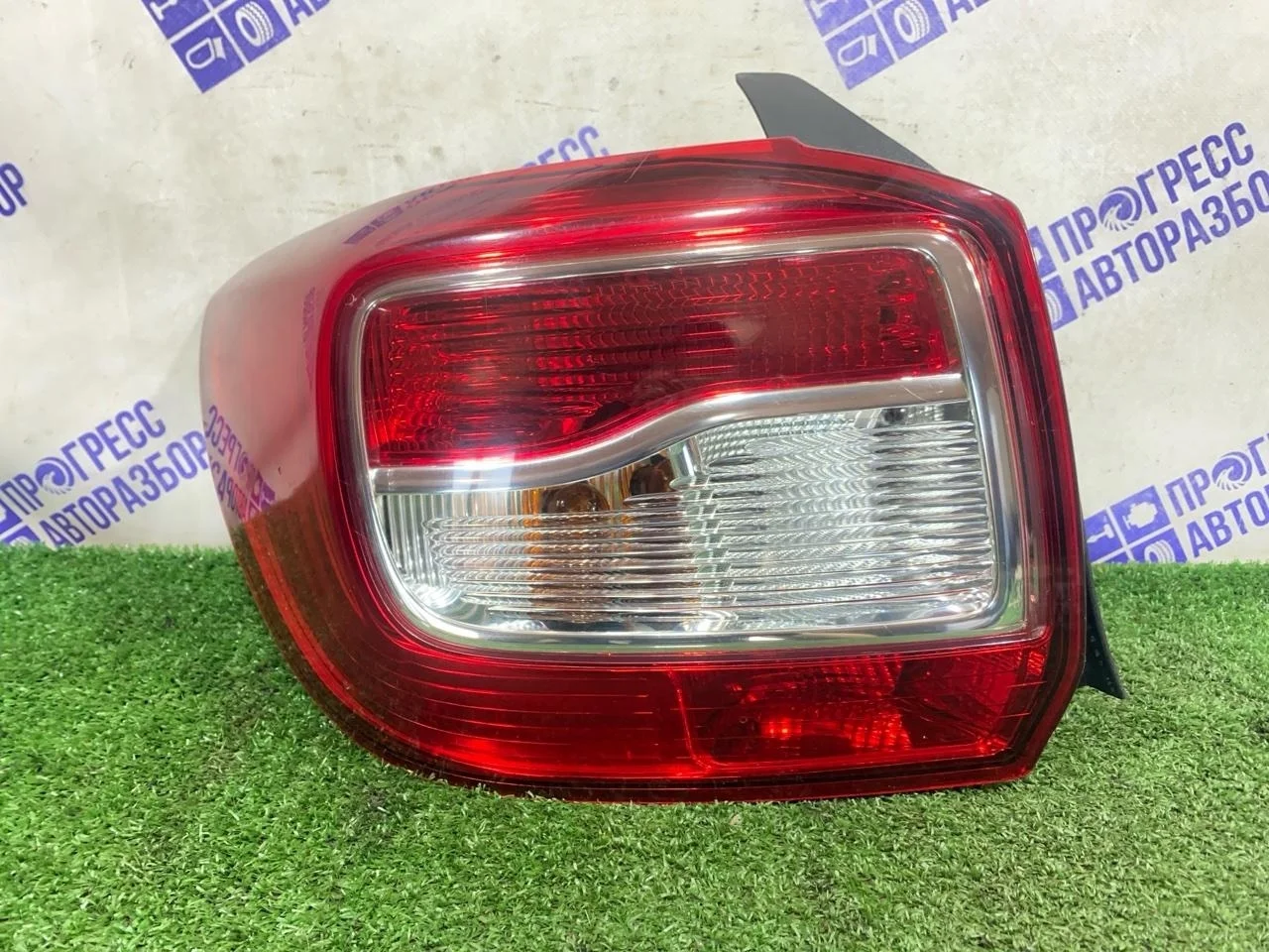 Фонарь Renault Logan 2 2016 265556233R СЕДАН K7M812, задний левый