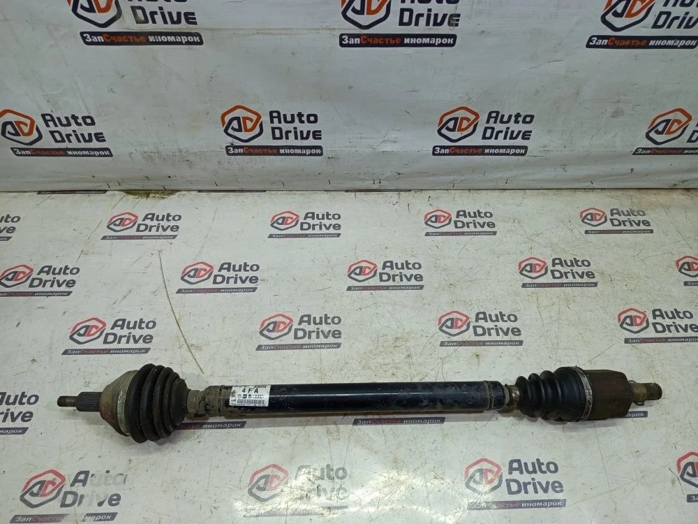 Привод (полуось) передний правый VOLKSWAGEN POLO MK5