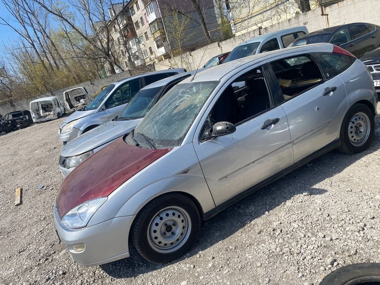Крыло левое Ford Focus I (DAW) 1998-2004 1.8 (115Hp) (EYDC) FWD MT