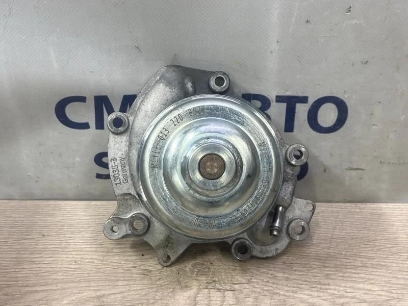 Помпа системы охлаждения Mercedes-Benz Ml 2012 A6422002001 W166 642.826