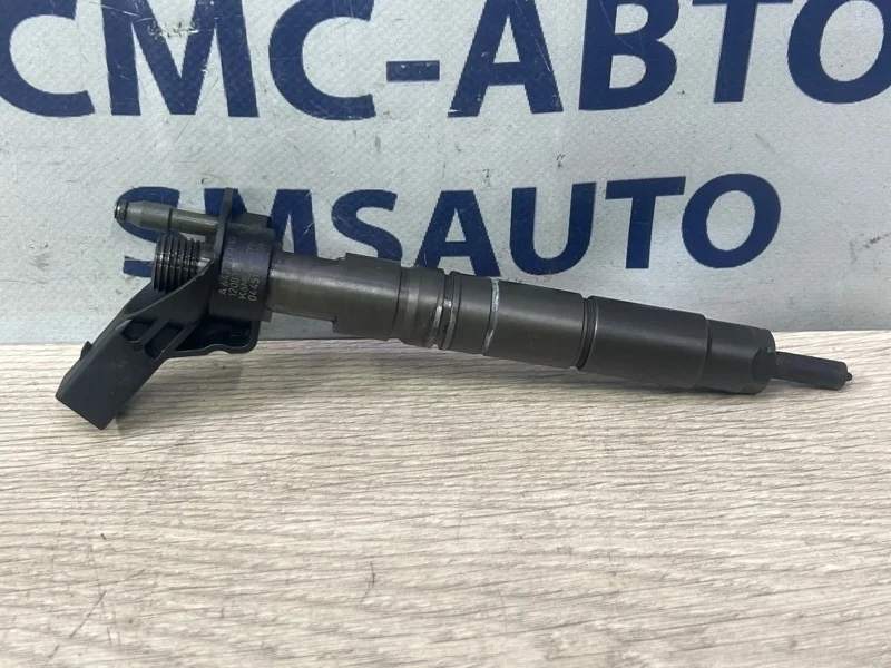 Форсунка топливная Mercedes-Benz Ml 2012 A6420701187 W166 642.826