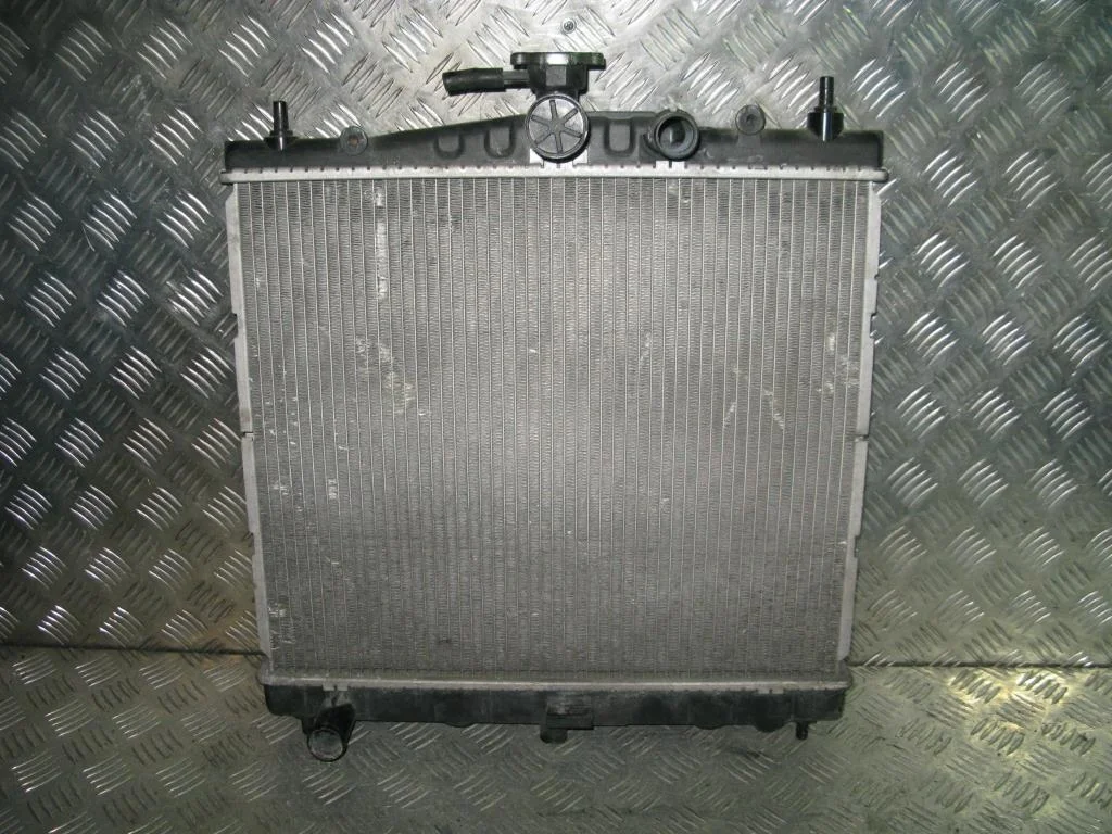 Радиатор охлаждения ДВС NISSAN Micra III K12E 200