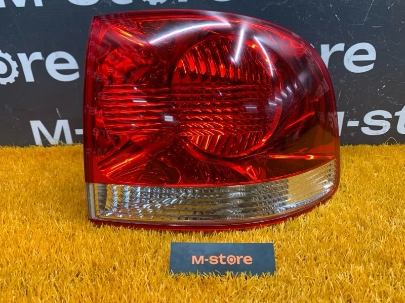 Фонарь задний Volkswagen Touareg 2005 7L