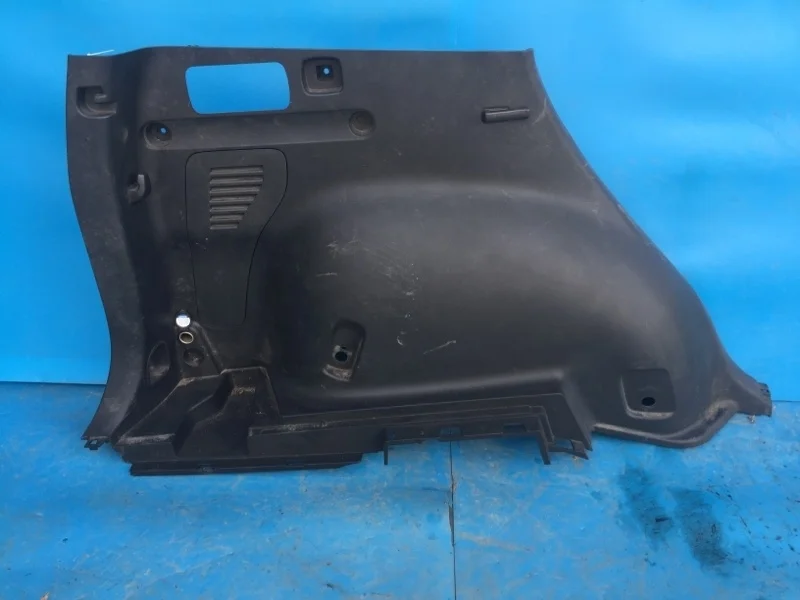 Обшивка багажника Toyota RAV4 XA30 2006-2012