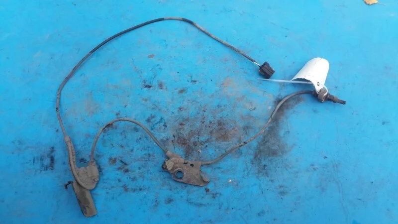 Датчик abs Toyota RAV4 CA40 2012-2019
