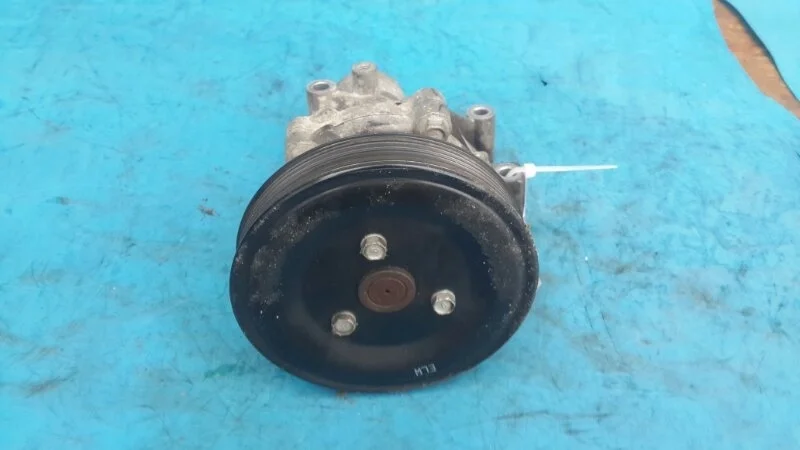 Помпа Kia Sorento 2 2009-2012