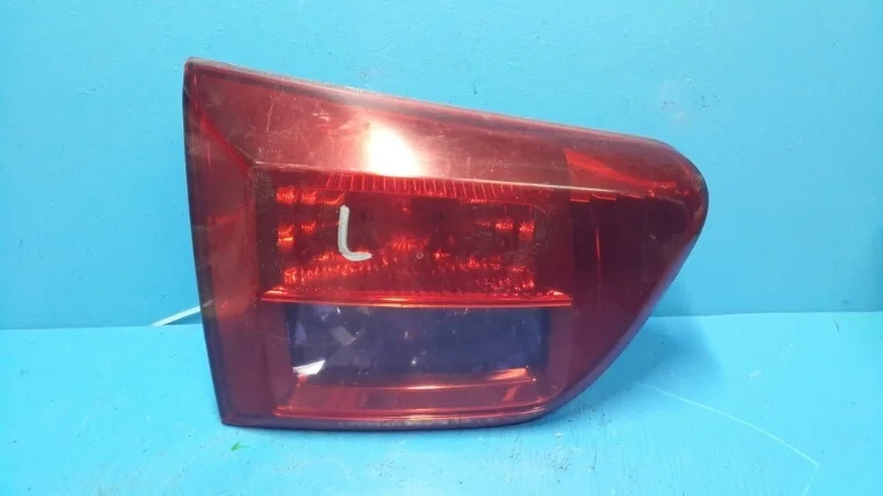 Фонарь Peugeot 4007 2007-2012
