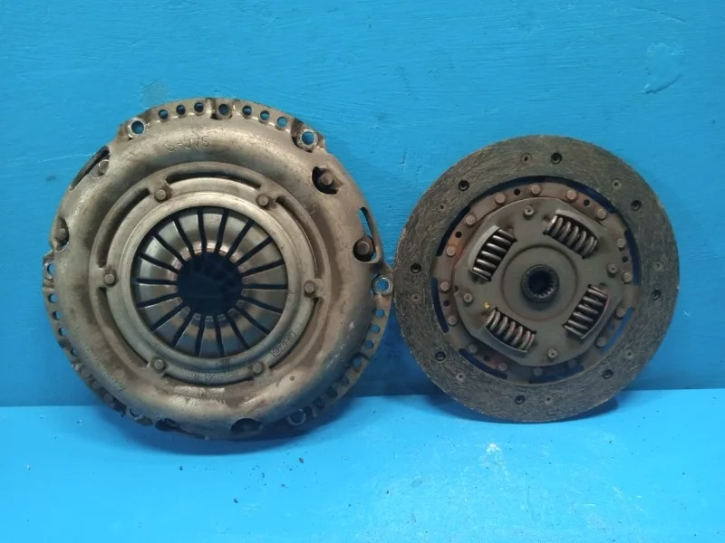 Диск корзина сцепления Ford Focus 2 2005-2011