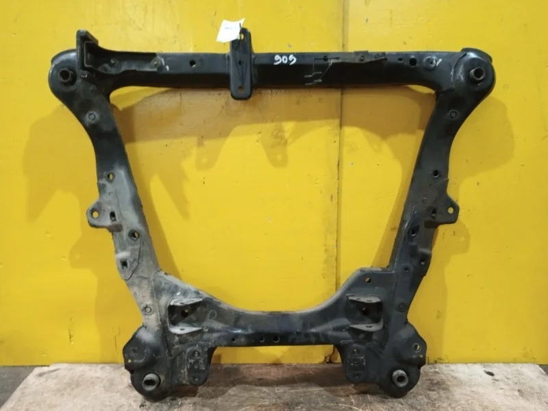Подрамник Toyota Camry V40 2006-2011