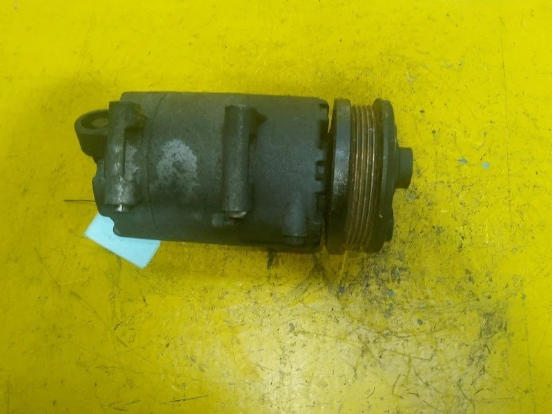 Компрессор кондиционера Ford Focus 2 2003-2011