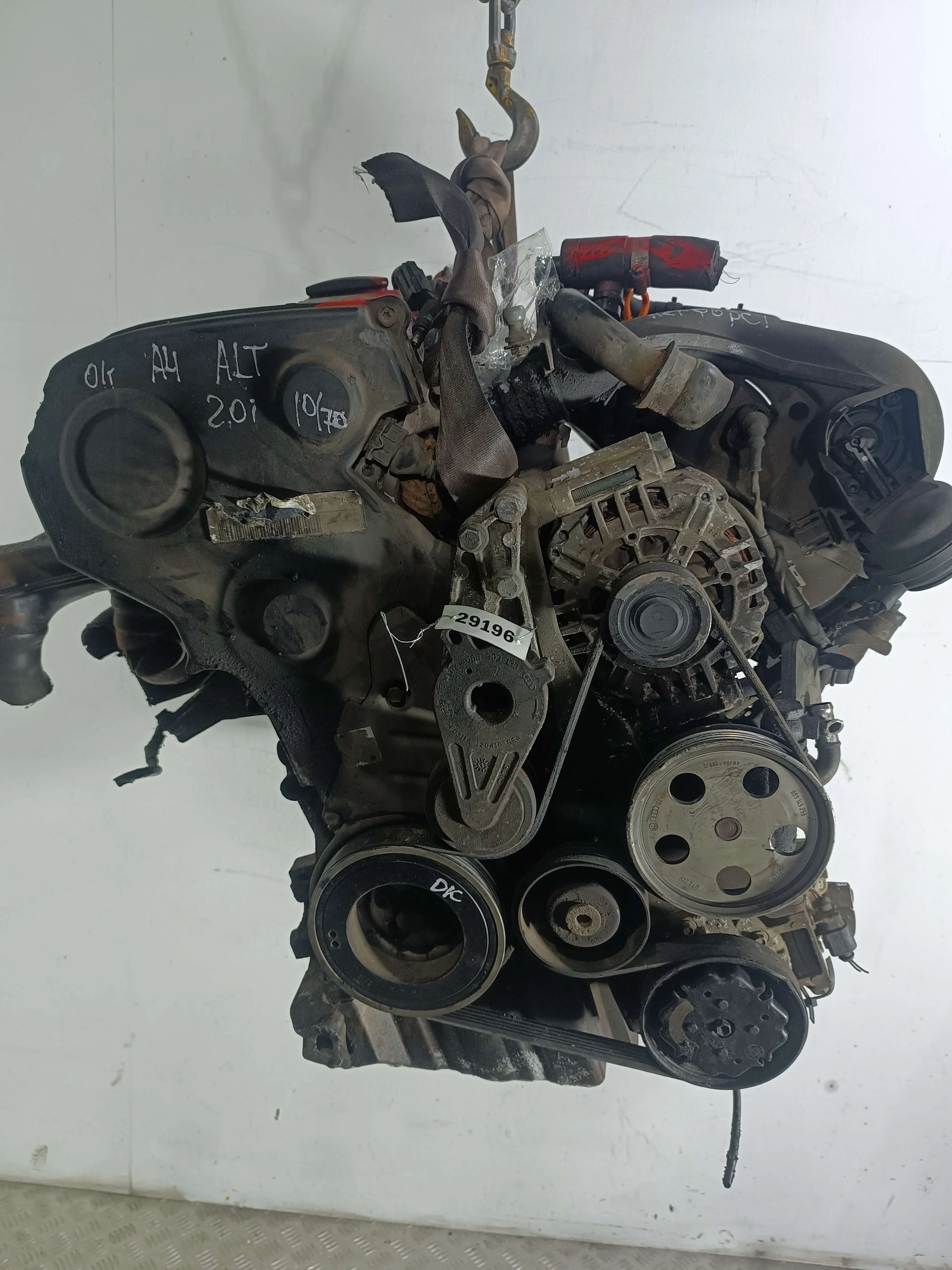 двигатель Audi A4 2.0 бензин 2002