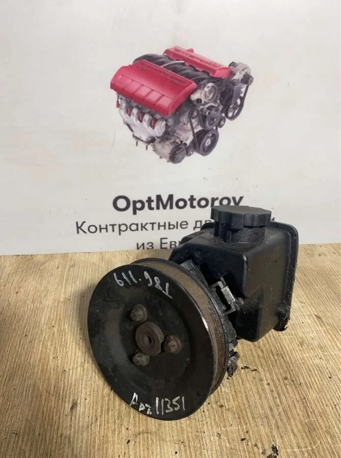 насос гидроусилителя руля Mercedes-Benz Sprinter   2002