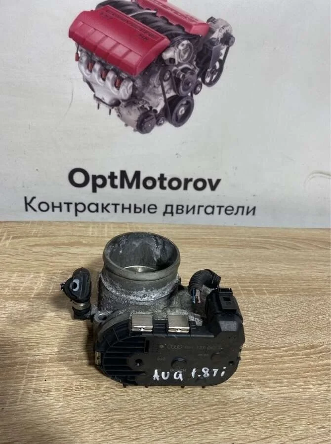дроссельная заслонка Volkswagen Golf   2003
