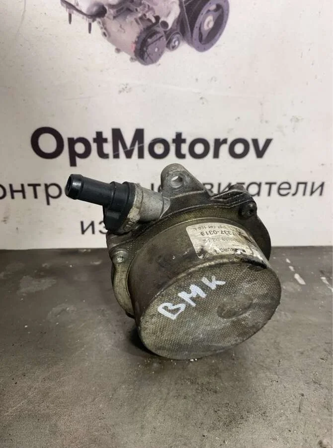 вакуумный насос Audi A6   2006